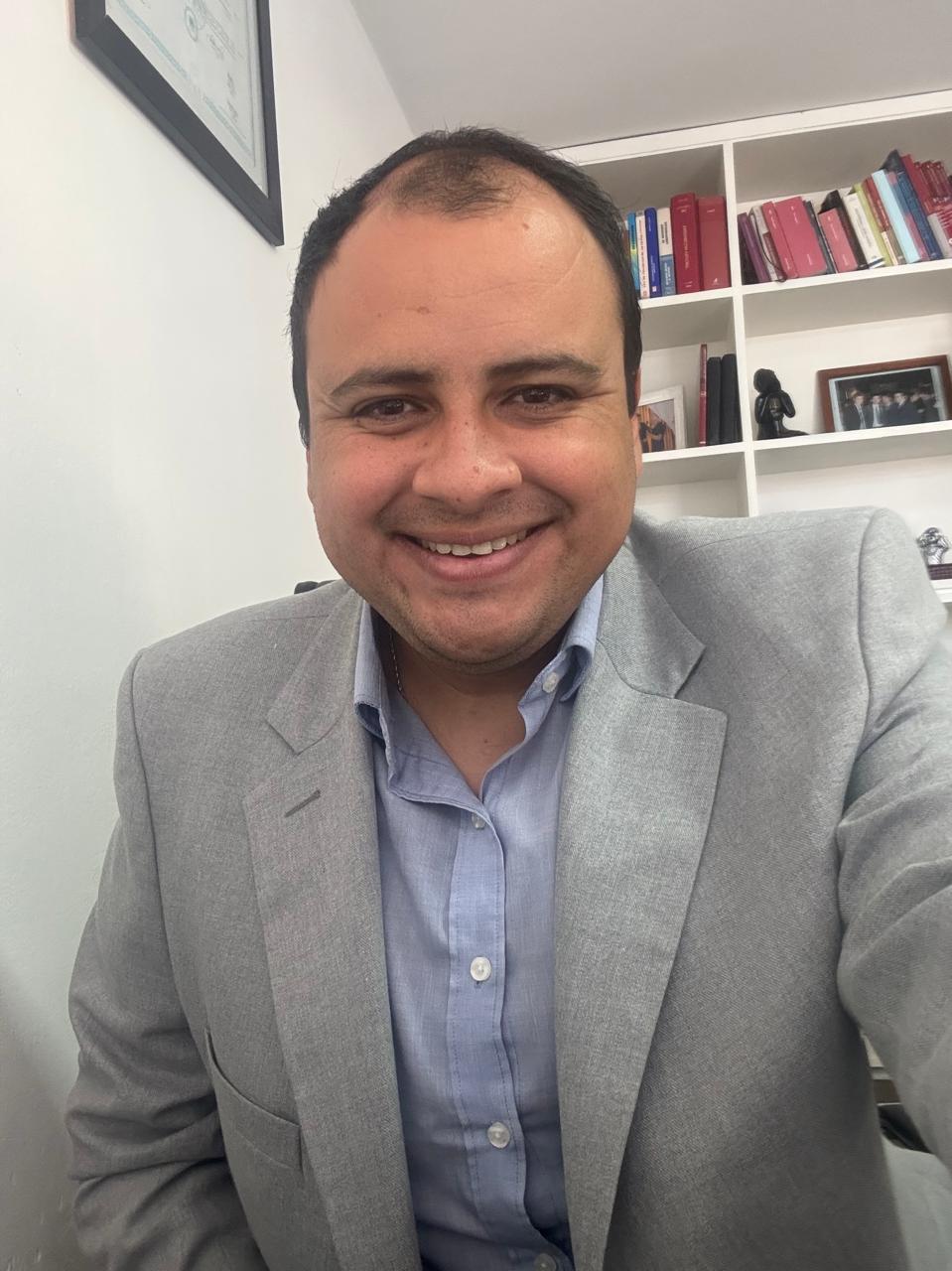 Dr. Gastón David Olmedo
